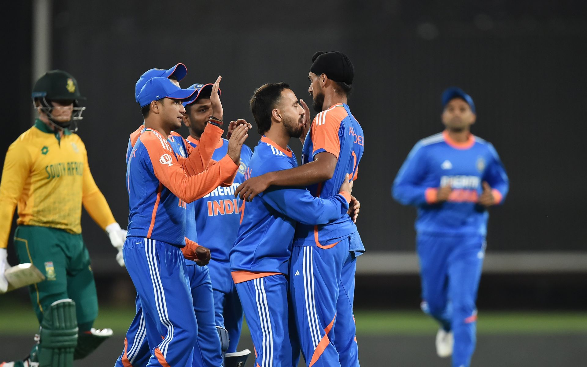 दक्षिण अफ़्रीका बनाम भारत तीसरा T20I हाईलाइट्स: तिलक के शतक और आखिरी ओवरों में गेंदबाज़ों की सूझबूझ से भारत को मिली जीत
